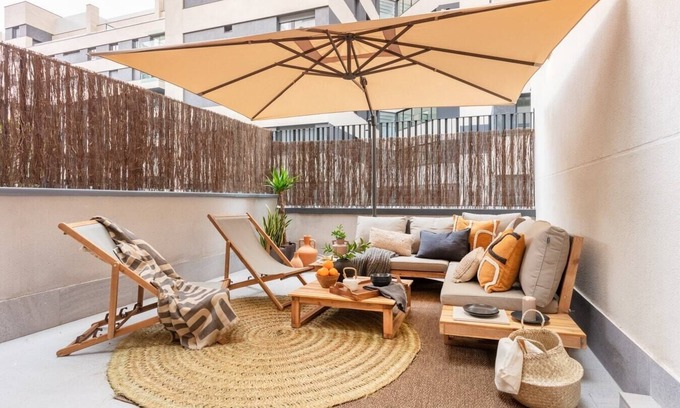 Chamberi Appartement | Ghassira - 2 bedrooms and terrace in Rios Rosas