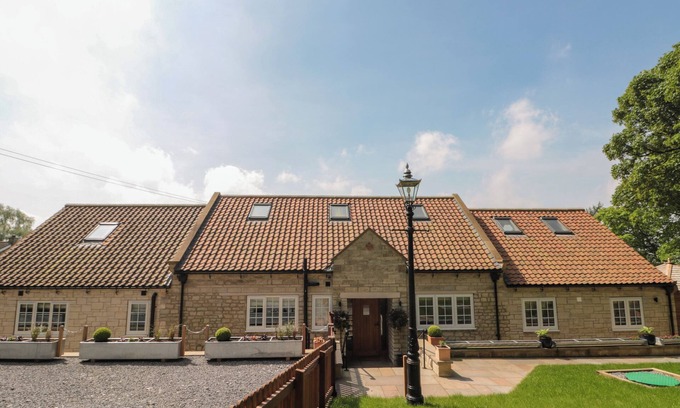 Staddlebridge Cottage | GHYLL CREST, family friendly, luxury holiday cottage in Osmotherley