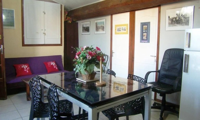 Saint-Hippolyte Appartement | Gîte*** 70m², dès 450,00€ la semaine, climatisé, terrasse et proche de la mer