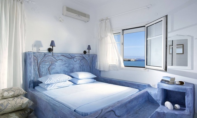 Pachena Appartement | Gialos house on the beach