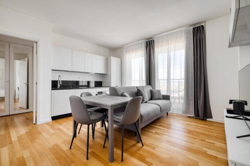 Dergano Appartement | Giax Tower - Stunning View 20th floor