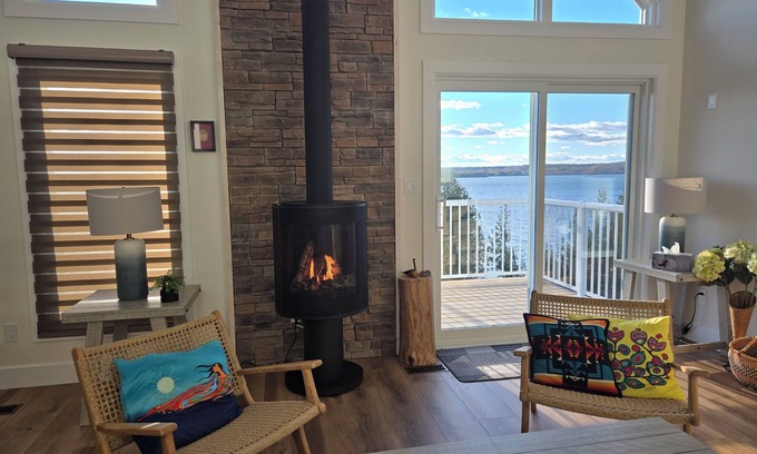 Manitoulin District Cottage | Giizhgok Geegabeek - Cedar Shore Cottages "Where Relaxation and Adventure Meet"