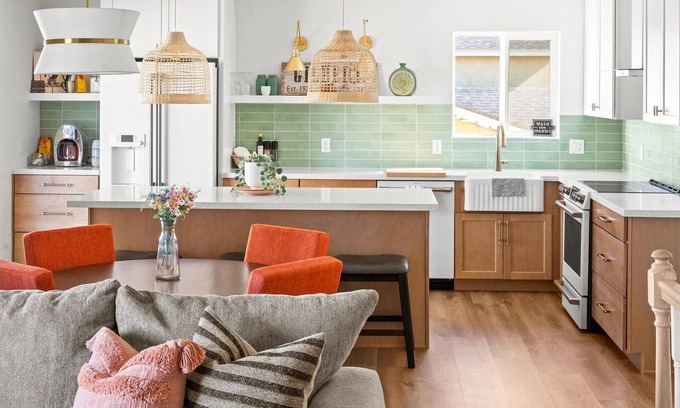 Spring Meadows Maison | AtHome+1 Stay | Stunning Home | Family Friendly