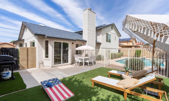 Spring Meadows Maison | Gilbert Getaway - pool+games+pool table