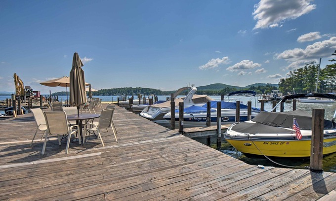 Gilford Appartement | Gilford Escape w/ Boat Slip on Sanders Bay!
