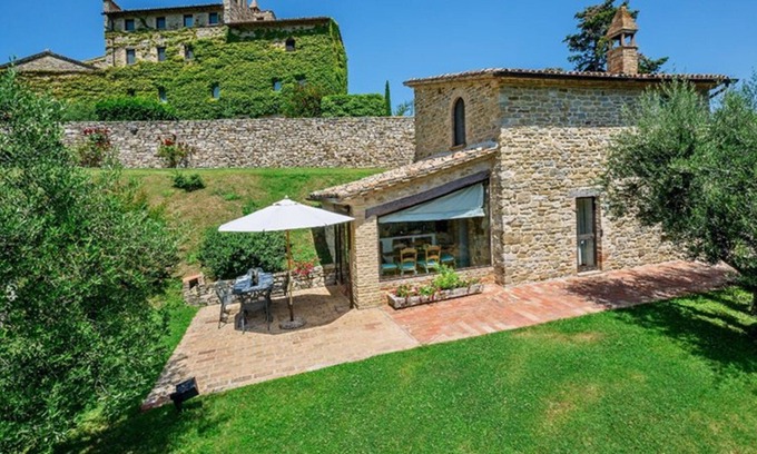 Umbertide Appartement | Ginestre - Location de vacances de luxe à Umbertide