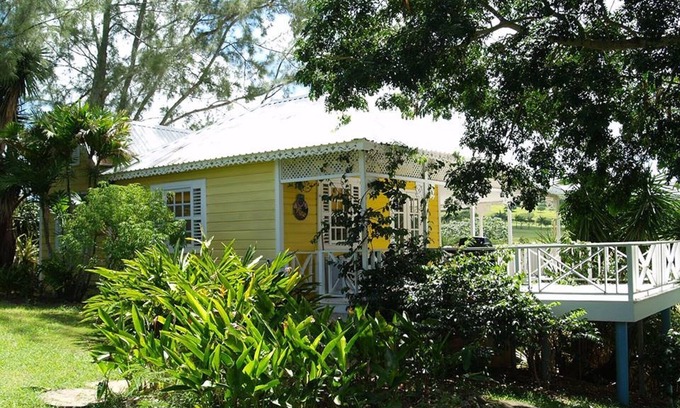 Merlin Bay Cottage | Gingerbread Cottage 2 lit avec piscine, vue sur la mer, rue Holetown James