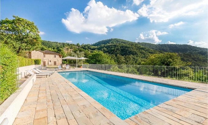 Valfabbrica Maison | Gioiara