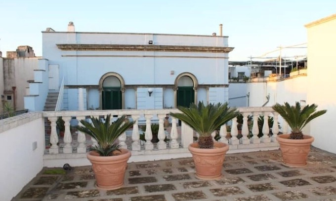 Racale Appartement | Girasole, Bomboniera nel Centro di Racale