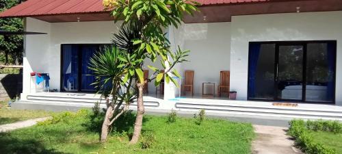 Purwakerti Maison | Giri Homestay