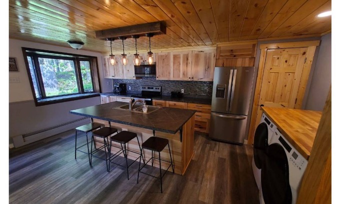 Beaver Bay Maison | Gitche Gumee Getaway on Lake Superior