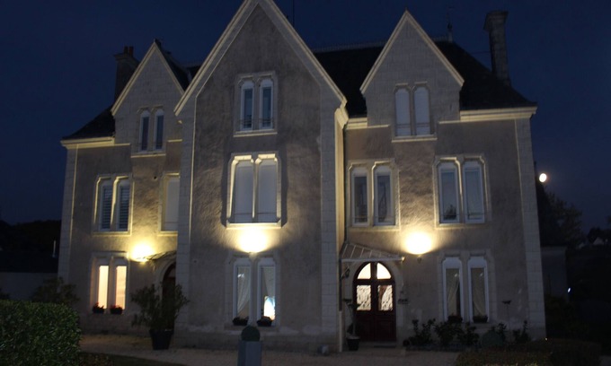 Cravant-les-Coteaux Maison | Gite à Cravant les Coteaux