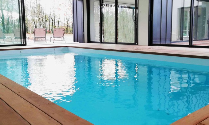 Les Herbiers Maison | Gite 300m² 15 personnes avec spa, piscine intérieure et sauna proche puy du fou