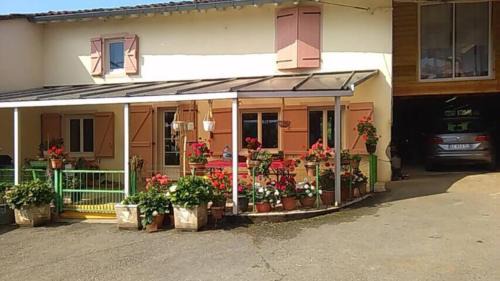Montesquieu-Avantes Maison | GITE A LA FERME