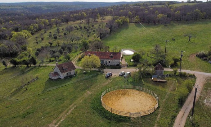 Carlucet Maison | Gite A LA Ferme - Installez-vous en Pleine Nature!