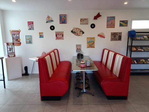 Fougere Maison | GITE AMERICAN DINER sur la site THE FARM OUEST capacité 7 personnes