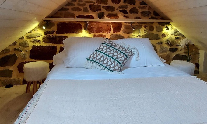 La Terrisse Autre | Gite Argences-en-Aubrac, 1 bedroom, 2 persons