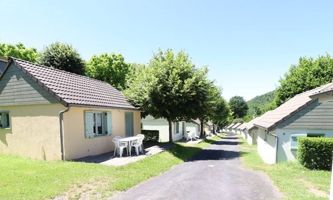 Arnac Cottage | Gite Arnac, 1 bedroom, 4 persons