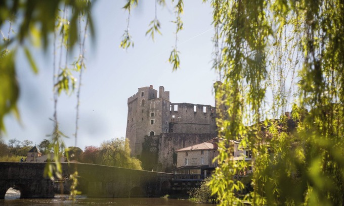 Clisson Maison | Gîte au pied du Château de Clisson