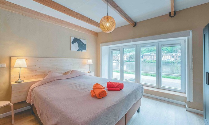 Dinant Appartement | Appartement 60 m², vue sur Meuse, terrasse, jardin