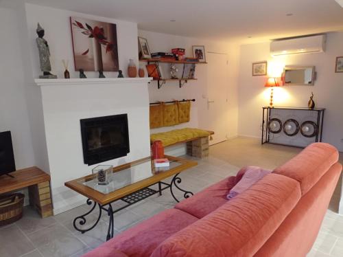 Montigny Maison | GITE AU PIED DES VIGNES
