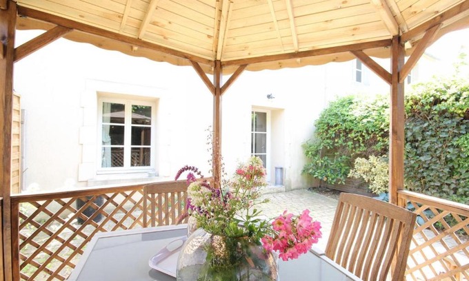 Le Manoir Appartement | Gite avec piscine et bain nordique proche des plages du débarquement