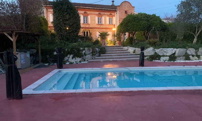 Mauvaisin Cottage | Gîte famille , 10 pers. + 2 , piscine, haute Garonne labellisé 4 cléfs, 4 épis,