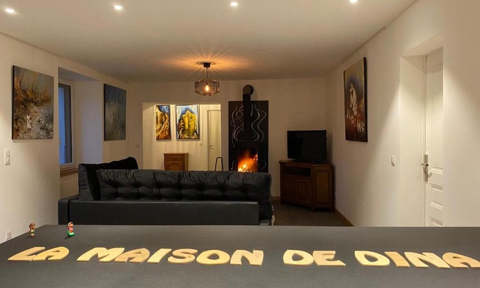 Saint-Christophe-la-Grotte Maison | Gite bien-être hammam et jacuzzi ,sauna