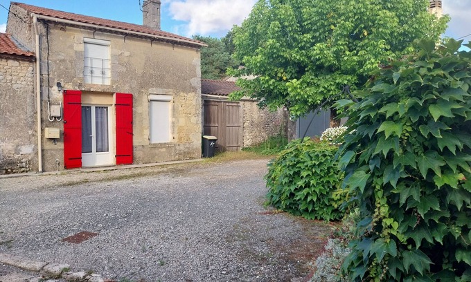 Saint-Seurin-de-Cadourne Maison | Gite chez lea maison situer dans un petit village viticole au calme