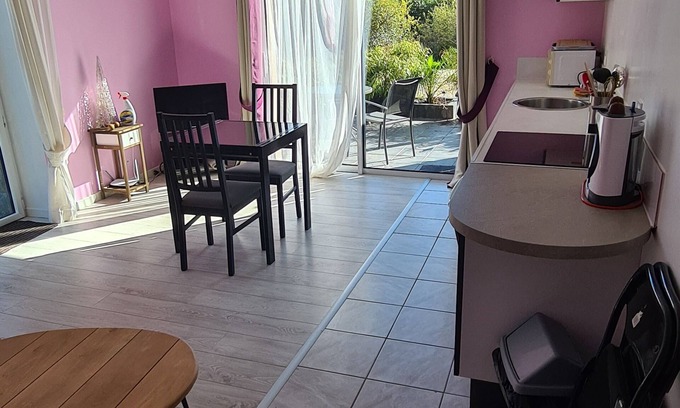 Theix-Noyalo Maison | Gîte Camaloth adapté handicaps moteurs