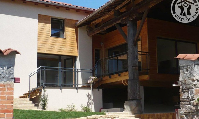 Chazelles-sur-Lyon Maison | Gîte Chazelles-sur-Lyon, 5 pièces, 10 personnes