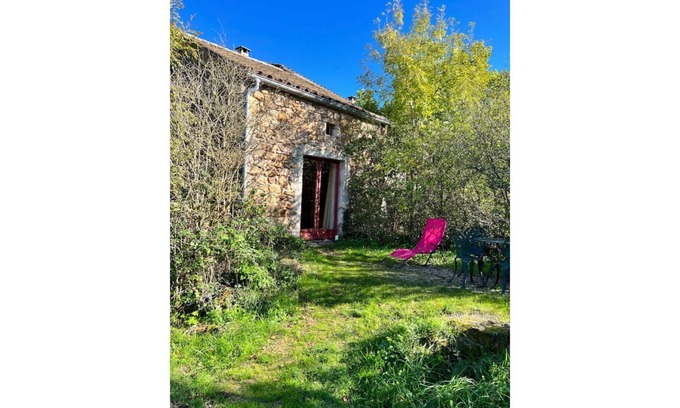 Avene Appartement | Gite Chouette, Maison chaleureuse dans un cadre verdoyant