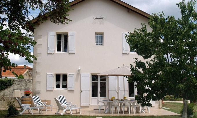 Puisseguin Maison | GITE CLOS L'EGLISE - PUISSEGUIN