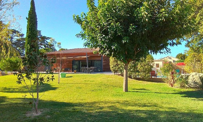 Camaret-sur-Aigues Appartement | Gite d'Emma