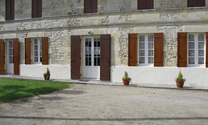Saint-Christoly-de-Blaye Maison | Gite DE L'etang - Saint-christoly-de-blaye