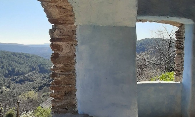 Malbosc Autre | Gite dans un mas cevenol face aux montagnes