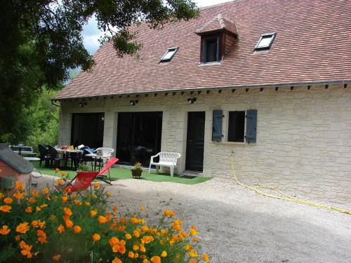 Lacave Maison | GITE DE 6 A 14 PERSONNES Chez Léontine