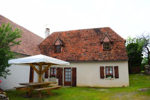 Caniac-du-Causse Maison | gite de costes