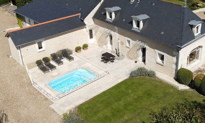 Fougeres-sur-Bievre Maison | Gite de la Gardette