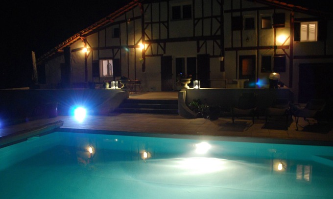 Garrey Maison | Gite de la BARTHE avec piscine chauffée