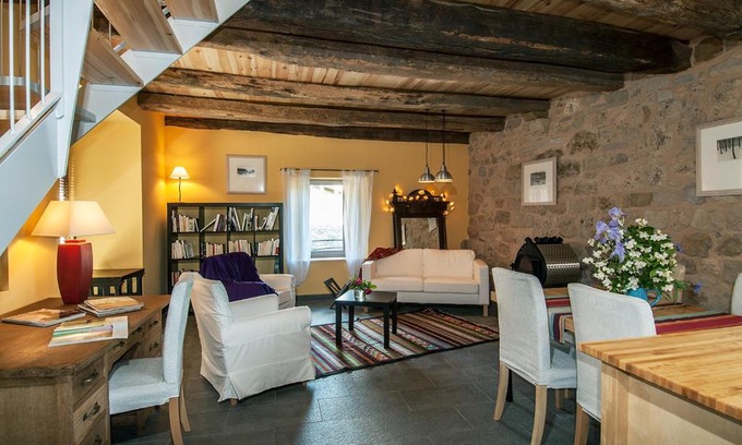 Salles-la-Source Maison | Gite de la Cascade