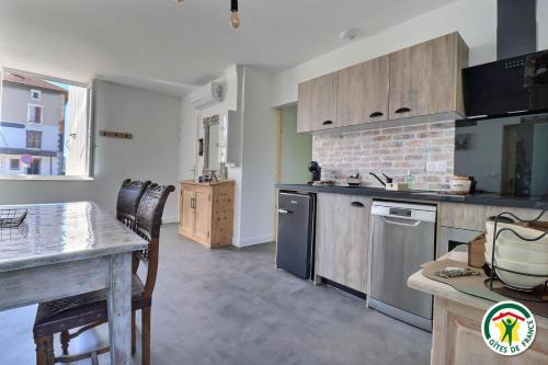 Epinouze Appartement | gite de la gare