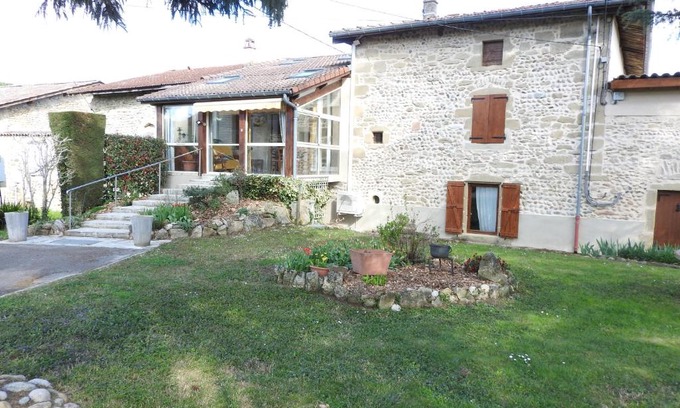 Saint-Lattier Maison | Gite de La Pierre Verte