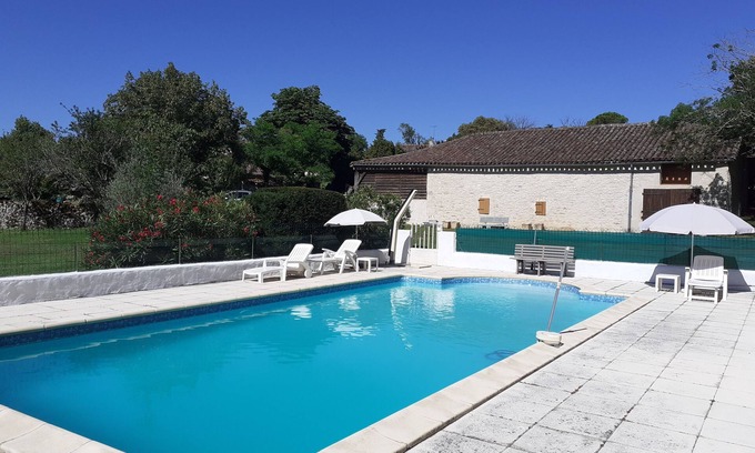 Belmont-Sainte-Foi Maison | Gite Marquayret en lisière de forêt avec piscine