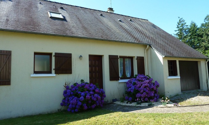 Josselin Maison | "GITE DES COTEAUX" located 5 minutes from the medieval center of JOSSELIN CLASS *.