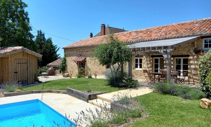 Sauveterre-la-Lemance Cottage | Gîte des Lavandes avec piscine privative