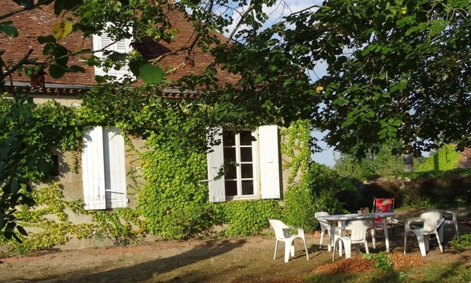 Deux-Chaises Cottage | Gite Deux-Chaises, 5 bedrooms, 10 persons
