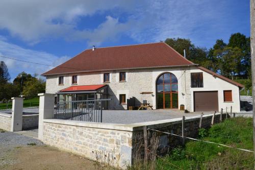 La Veze Maison | gite du baraquet