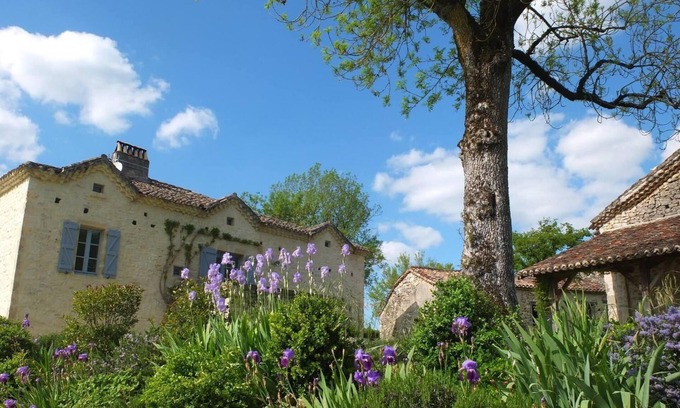 Saint-Laurent-Lolmie Maison | Gite du Causse - LENDOU-EN-QUERCY
