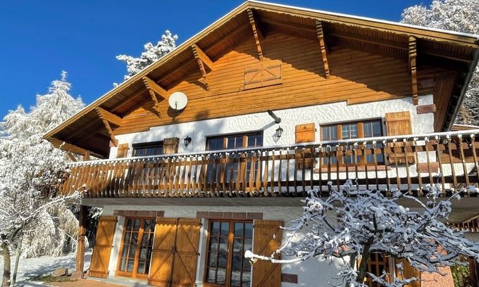 Labaroche Chalet De Ski | Gîte du Cerf Blanc - Grandes pièces de vie, environnement privilégié et paisible